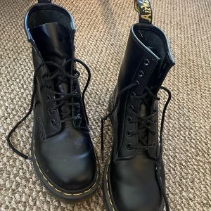 Dr Martens - size. 8.5